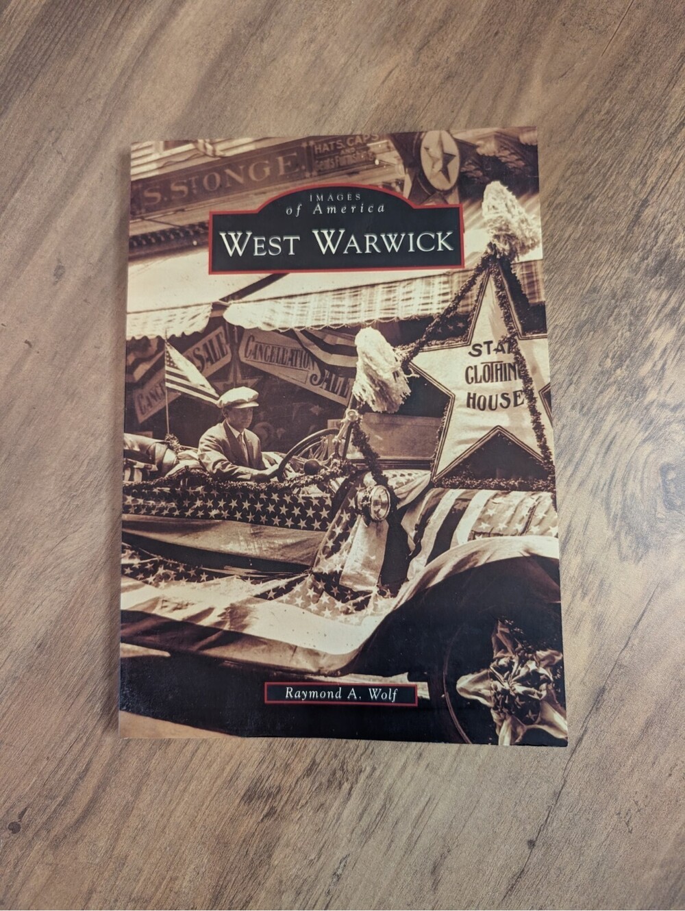 Arcadia Publishing West Warwick, RI 9780738575209 Images of America